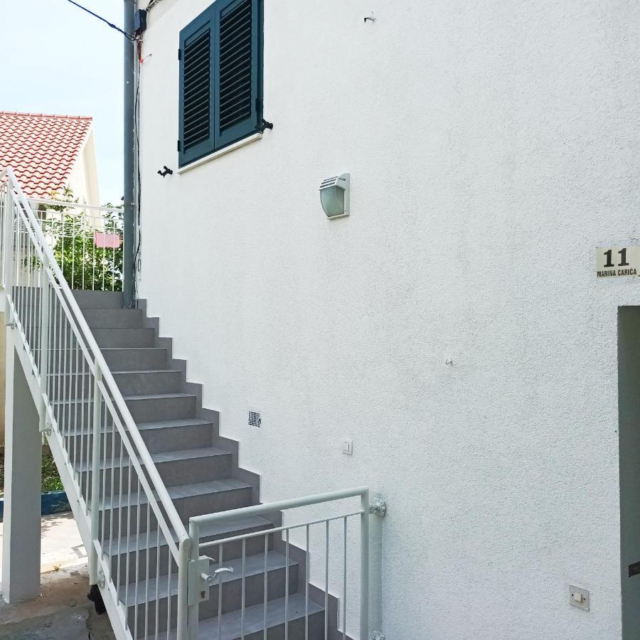 Jesliving Hvar - 2 Bedroom Elegant Apartment With Sea View In Historic Center Of Hvar Town Exteriör bild